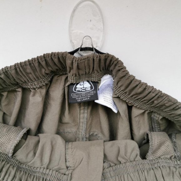 SOLD - Vintage Nike Acg PARACHUTE CARGO PANTS (Size XL) - Picture 4 of 4